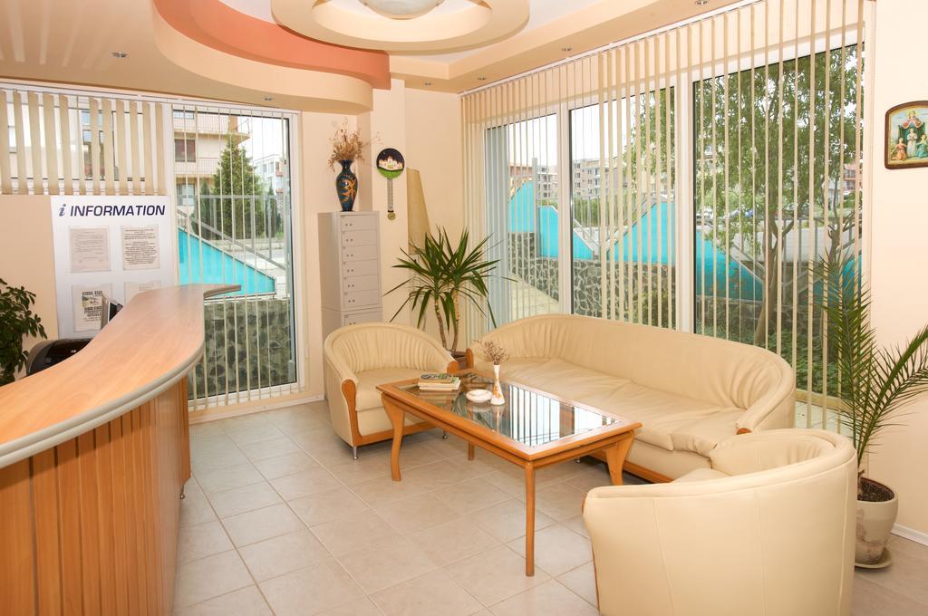 Hotel Sofia Beach Nesebar Esterno foto