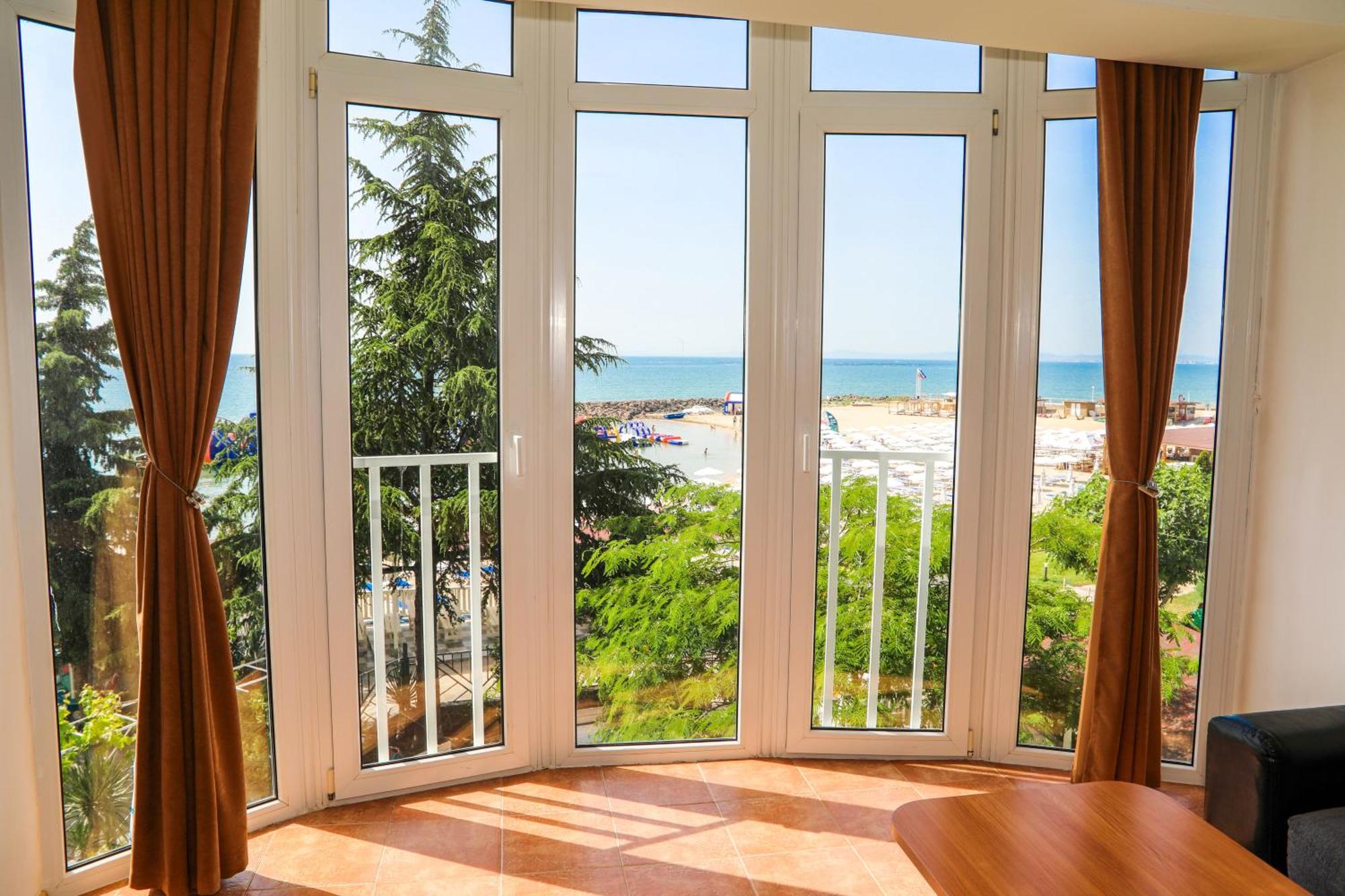 Hotel Sofia Beach Nesebar Esterno foto