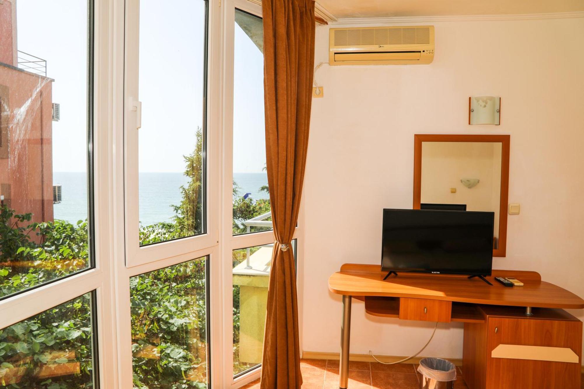 Hotel Sofia Beach Nesebar Esterno foto