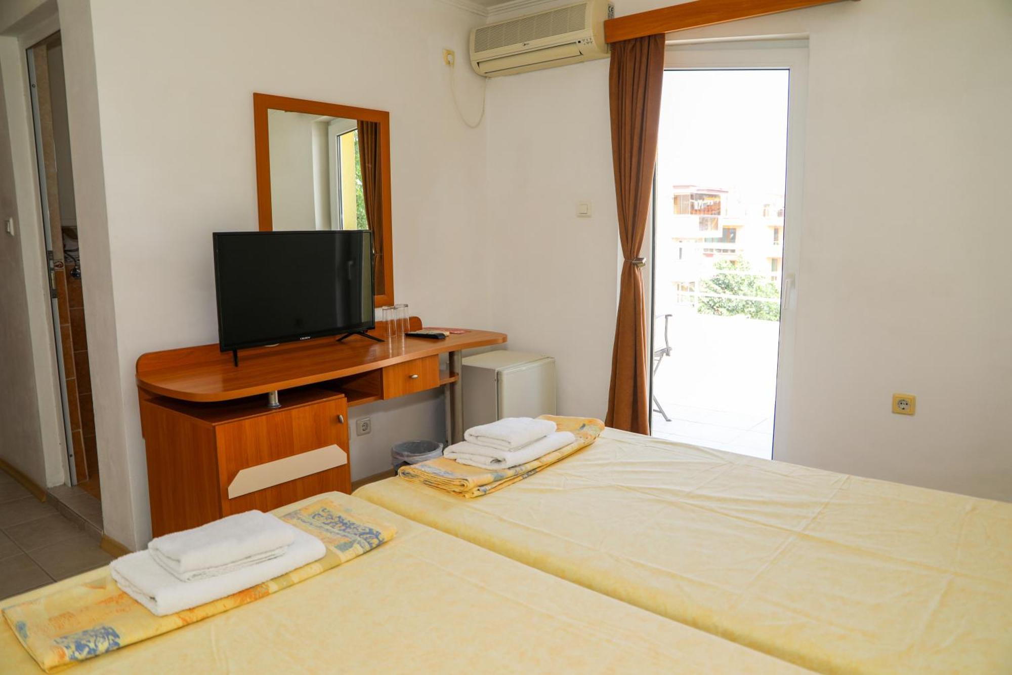 Hotel Sofia Beach Nesebar Esterno foto